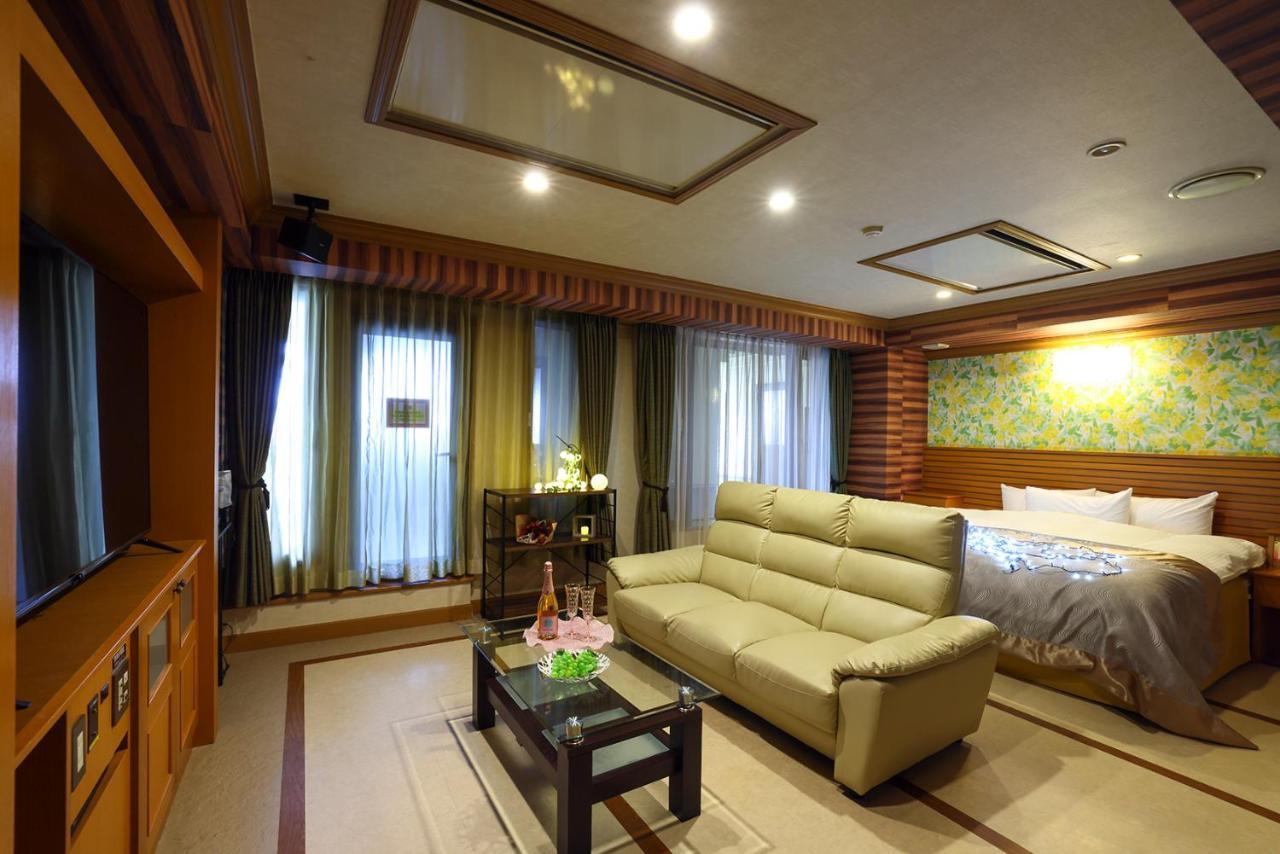 Hotel Water Gate Nagoya - Love Hotel For Couple - (Adults Only) Nagoia Exterior foto